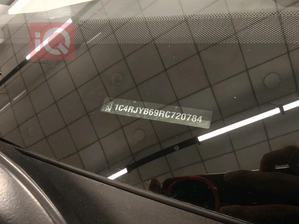 جيب جراند شيروكي